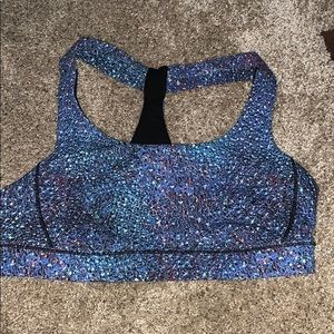 Lululemon sports bra